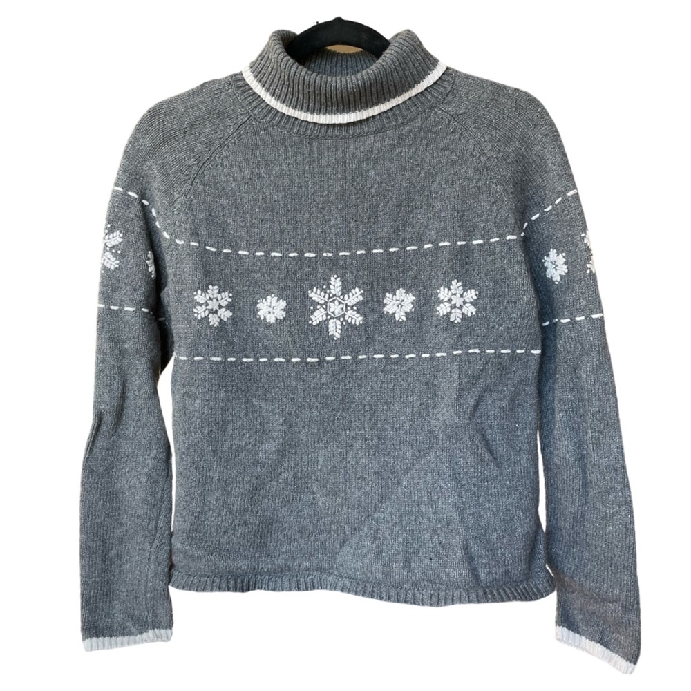 VTG Sonoma Jean Company Small gray snowflake turtleneck sweater